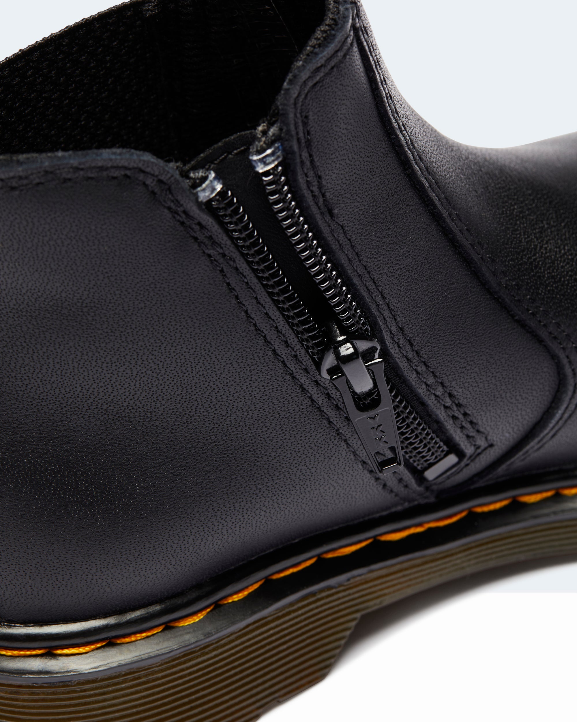 Dr. martens 2976 zip chelsea boots black online