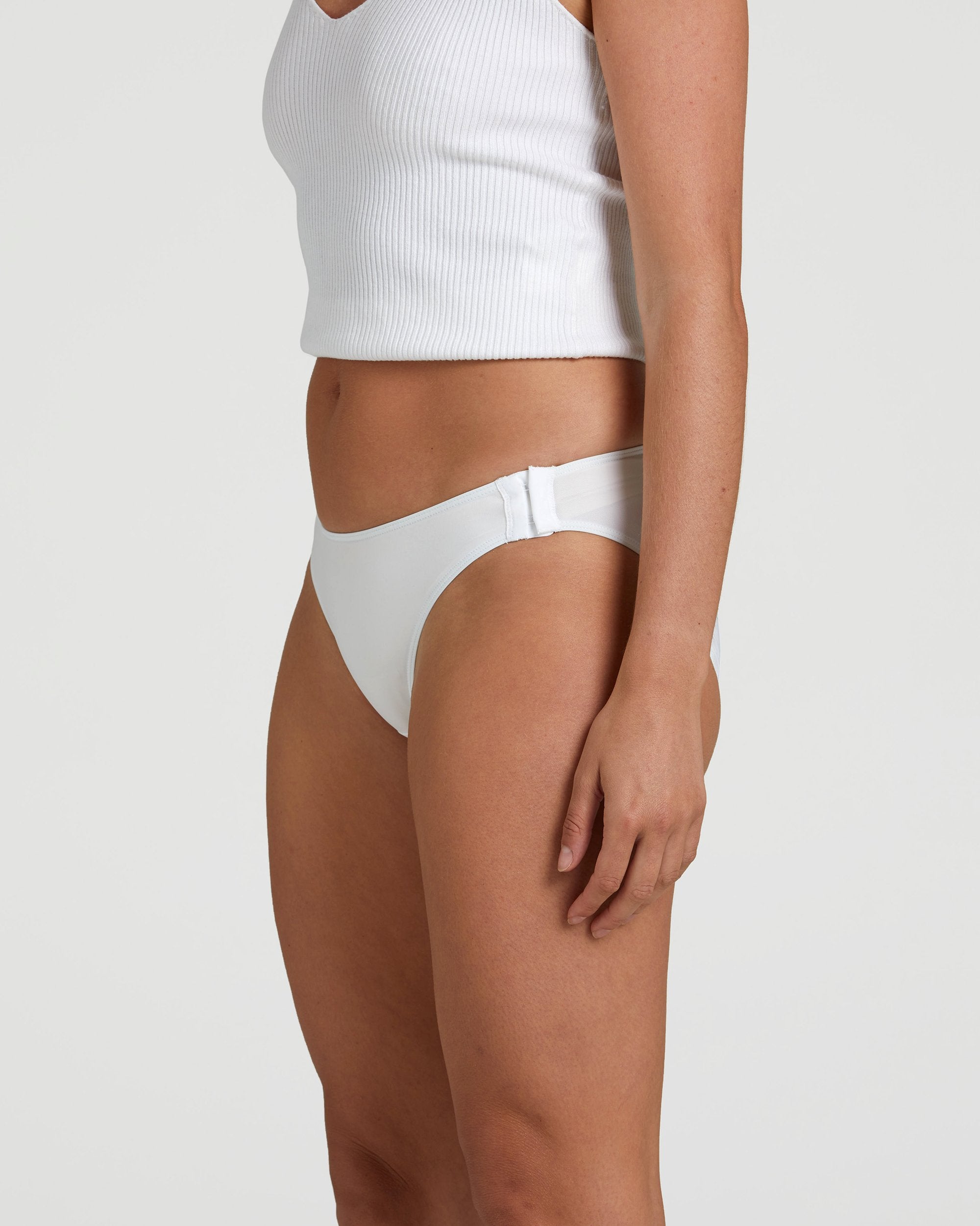 https://cdn.shopify.com/s/files/1/0249/6141/7252/files/Slick_Chicks_Panty-Missing1-fade.mp4?4711