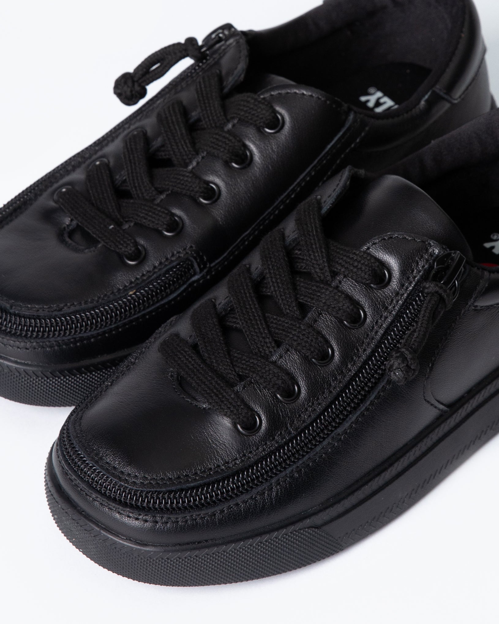 DR II Low Rise Sneaker (Kids) - Black To The Floor Leather