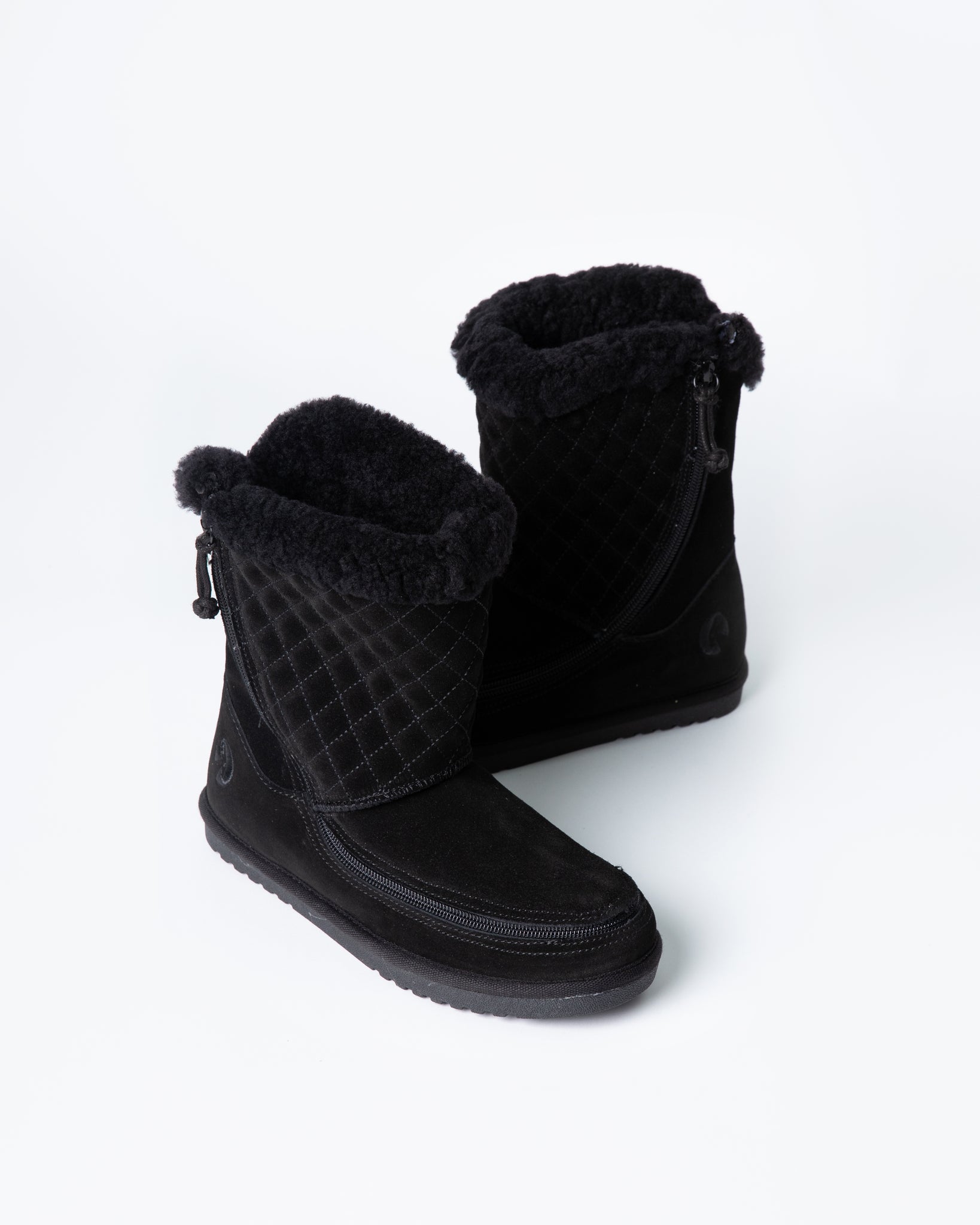 Cozy Boot Lux (Womens) - Black Quilt