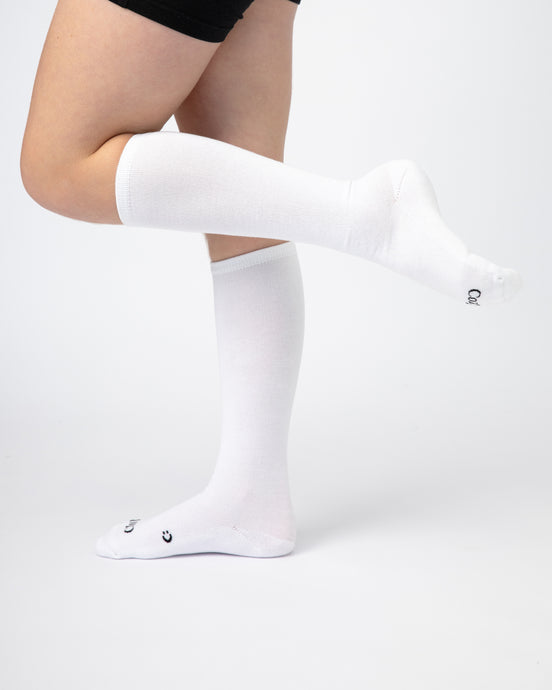 Everyday Knee-High Seamless Feel Socks (Kids) - White