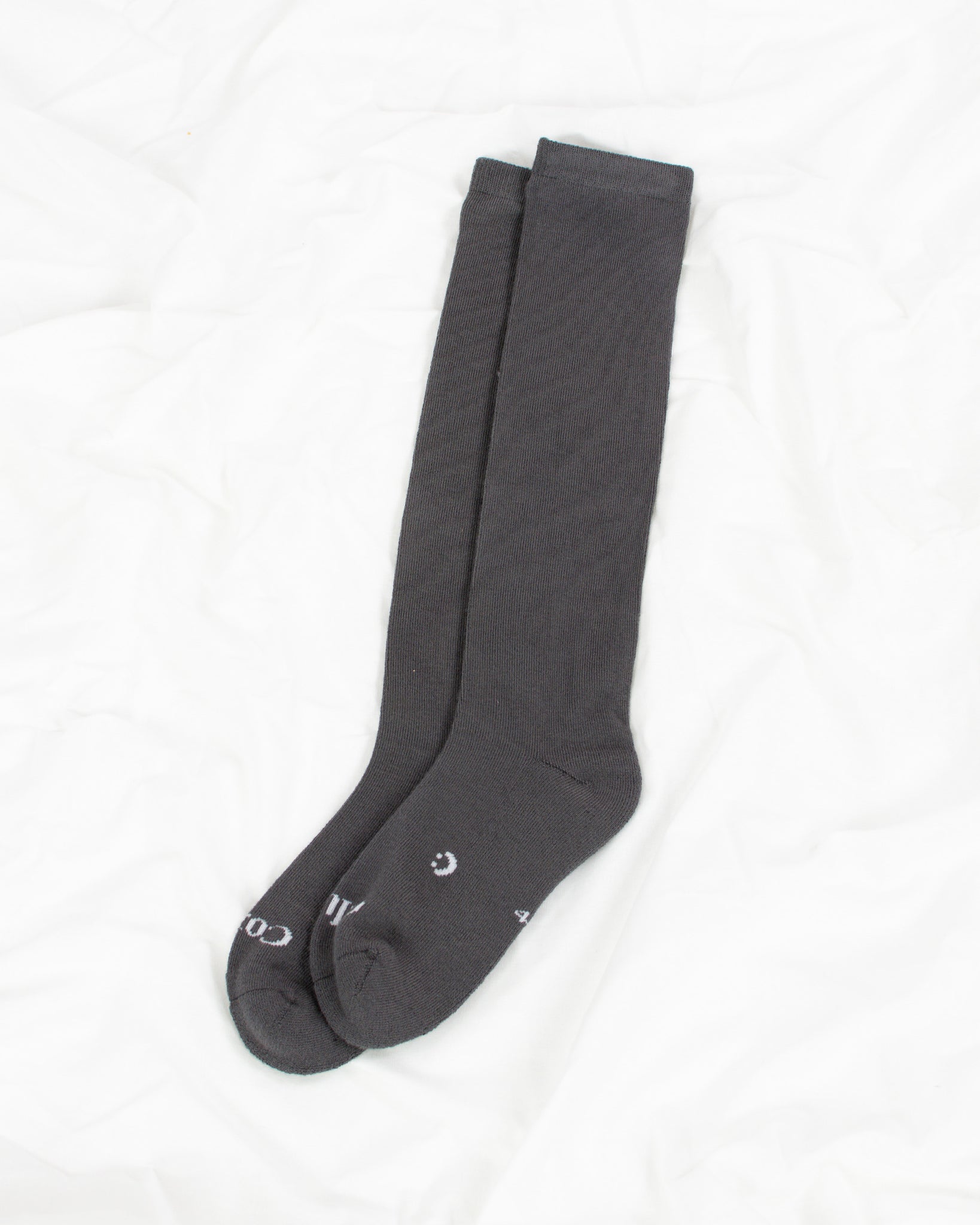 Everyday Knee-High Seamless Feel Socks (Kids) - Charcoal