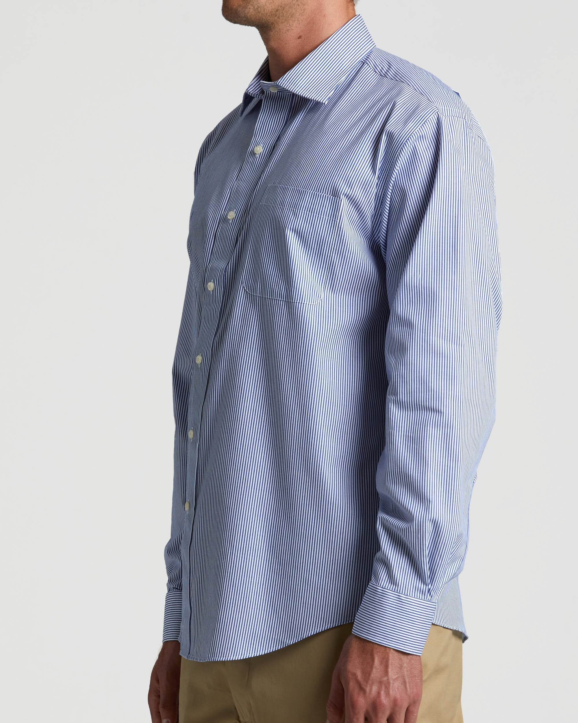 https://cdn.shopify.com/s/files/1/0249/6141/7252/files/Magna_Ready_-_Mens_-_Dress_Shirt_-_Blue_White_Stripe-fade.mp4?6976